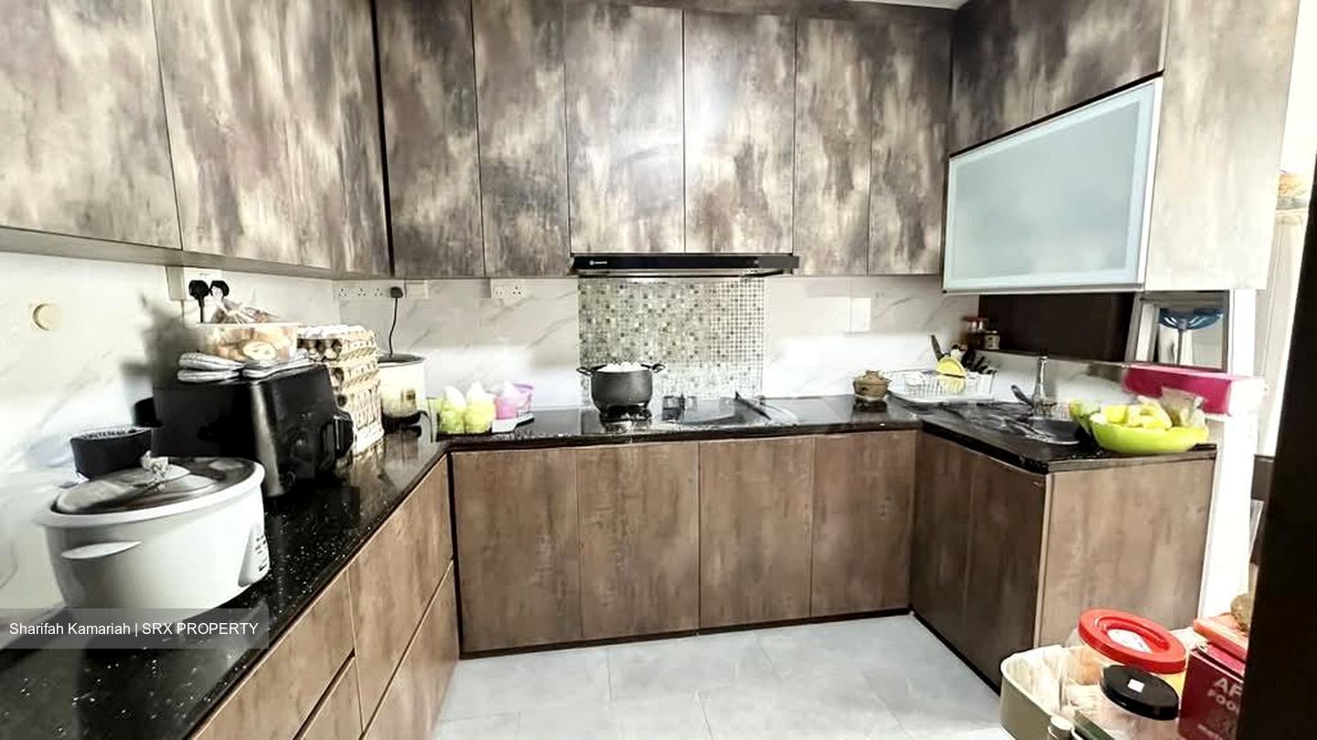 Blk 206 Clementi Avenue 6 (Clementi), HDB Executive #533301951